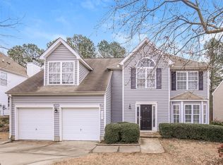 409 Pyracantha Dr, Holly Springs, NC 27540