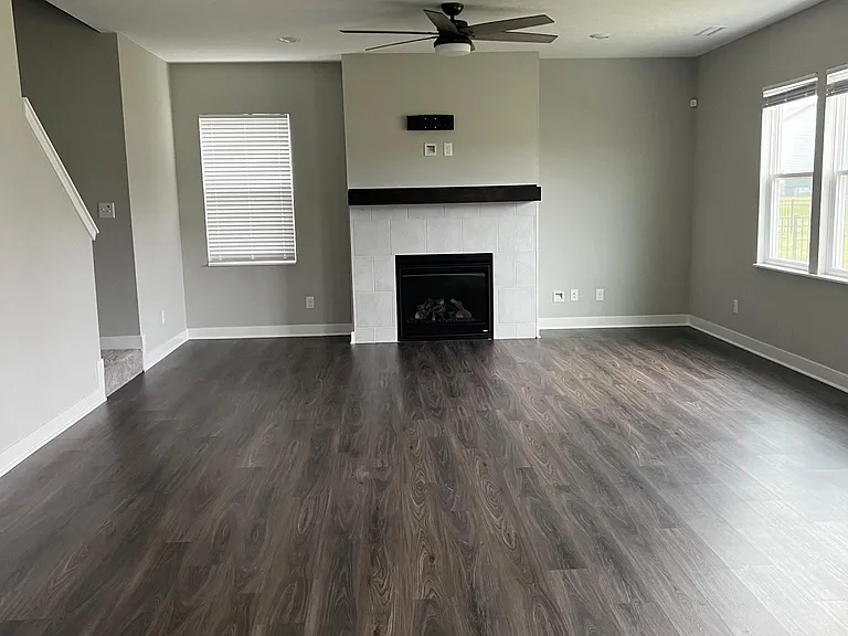 3042 Gibbert Ln — Photo 2