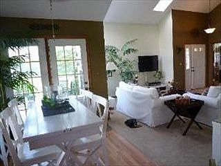 2nd image of 30W021 Laurel Ct