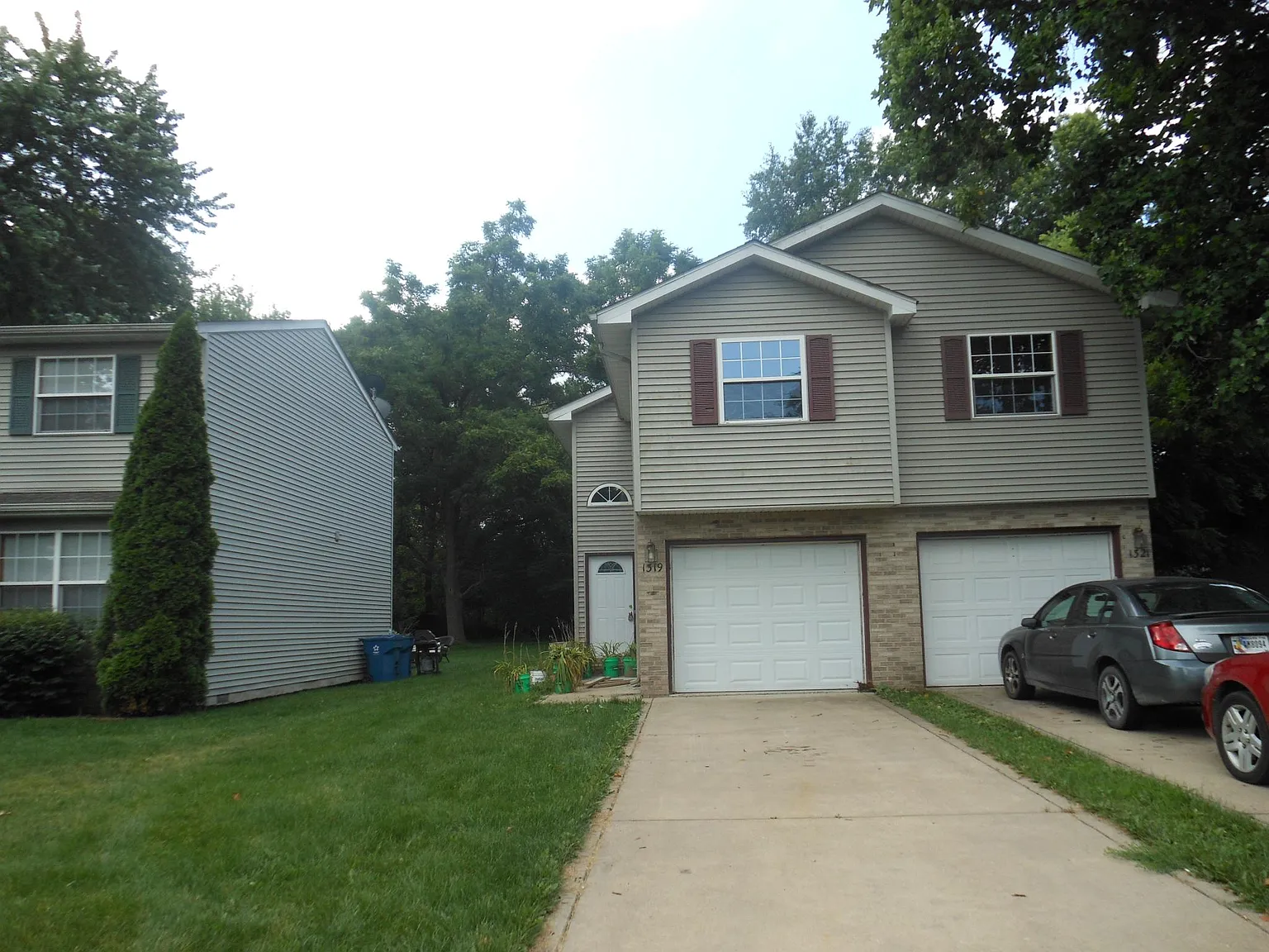 3 bed, 1525 sqft, $1,900 — Photo 1