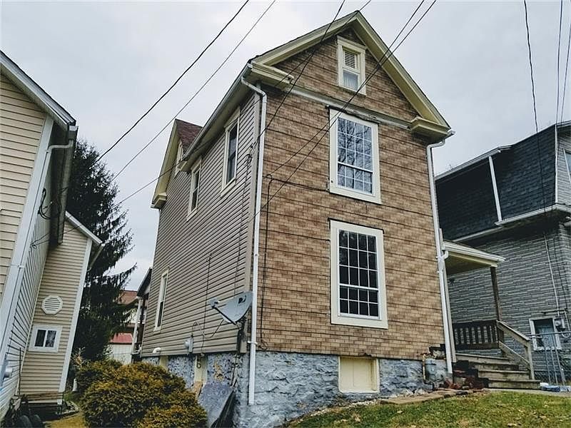 1st image of 106 Dubois St