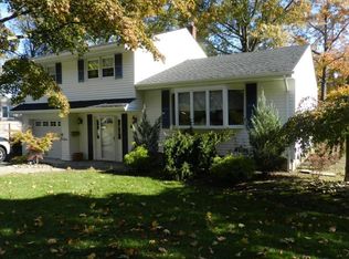 24 Dorian Rd, Boonton, NJ 07005