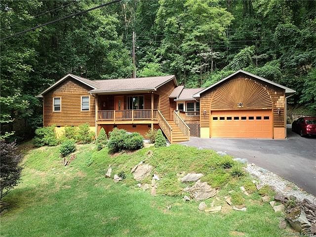 1st image of 38 Sleepy Hollow Dr