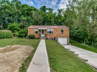 102 Park Ln, Glenshaw, PA 15116