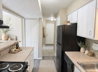Edgewood Apartments, Independence, MO 64052