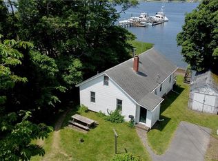 66 Beach St, Warren, RI 02885