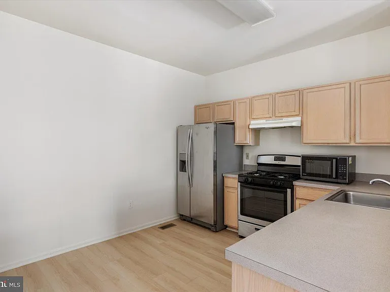 2536 Logan Wood Dr — Photo 3