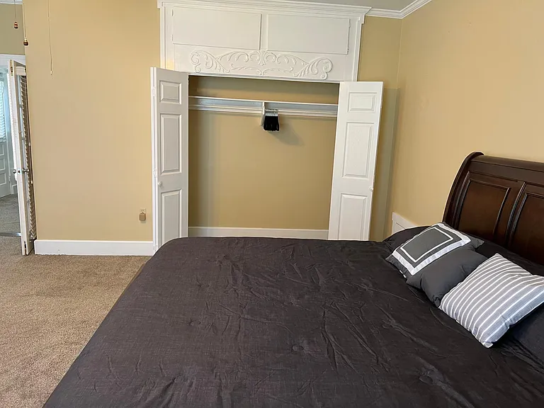 105 S McLemore Ave #1 — Photo 14