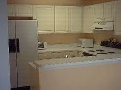 4 bed, 2.5 bath, 2000 sqft, $699 — Photo 2