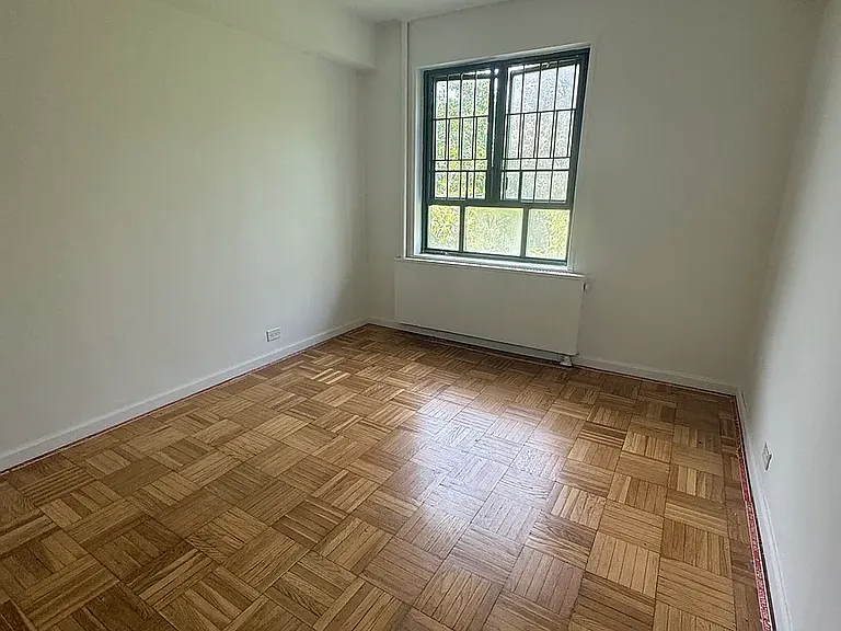 1563 Metropolitan Ave #6H — Photo 3