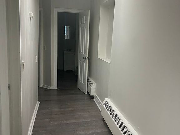 5th image of 950 Saint Paul St
