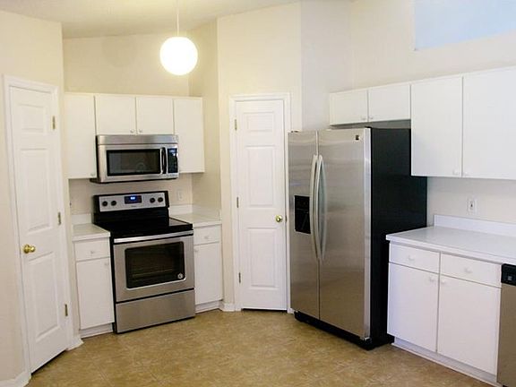 3rd image of 12737 Kings Lake Dr