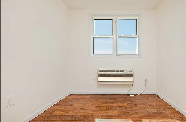 Rented by Brooklyn Group | media 22