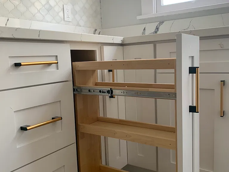 55 Roswell Ave #9 — Photo 47