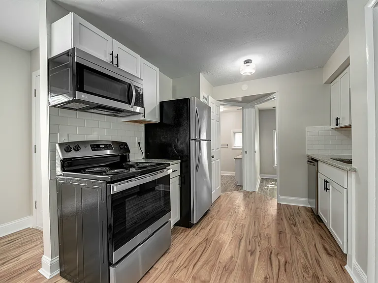 1603 Newman Ave #UP — Photo 5