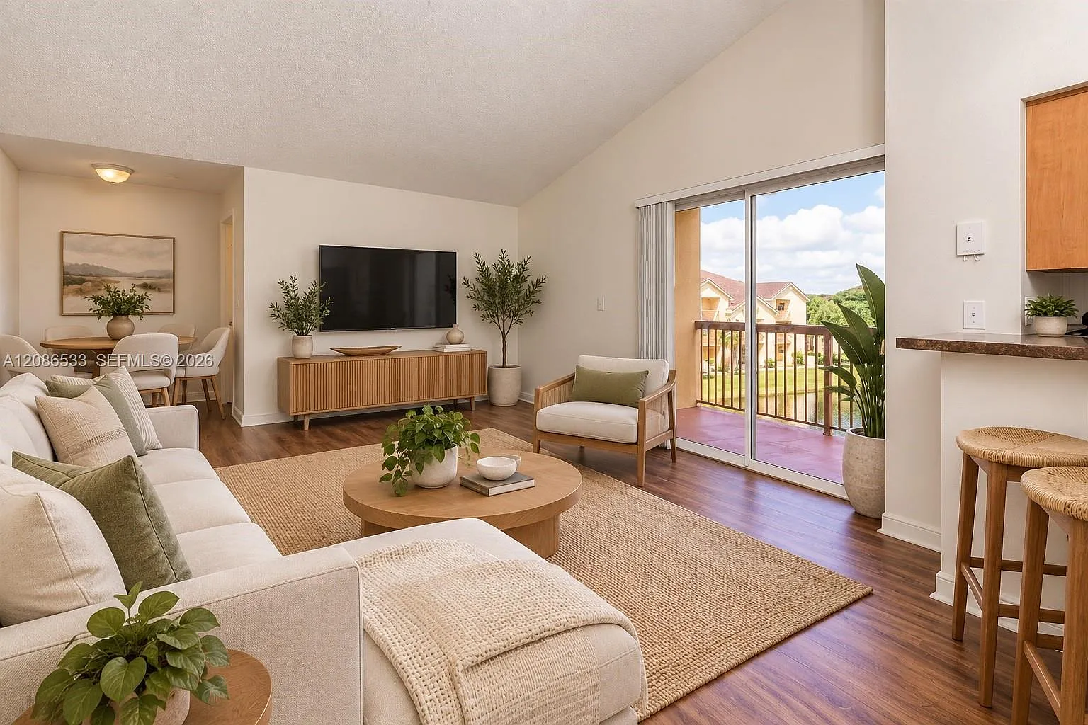 South Palm Place Condo — Photo 4