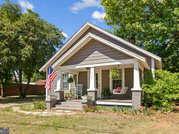 565 Williford St, Commerce, GA 30529