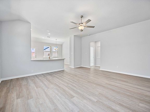 8407 Black Pearl Ct - Wilson - Family Room