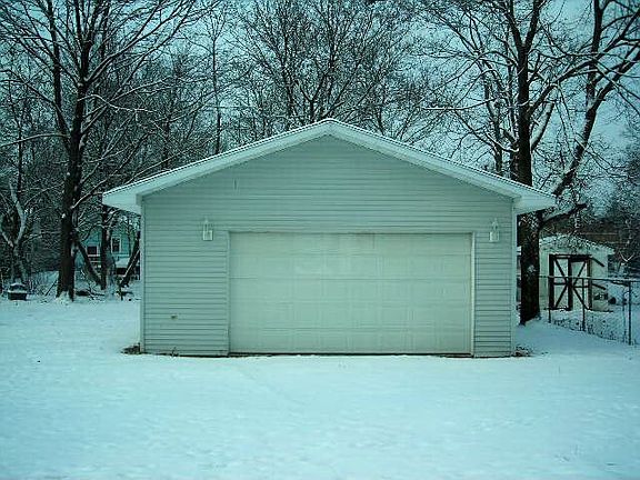 2.5 Car Det. Garage