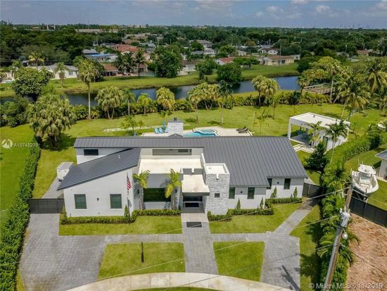 9410 E Calusa Club Dr Miami Fl 33186 Mls A10932294 Zillow