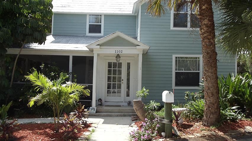 1st image of 1102 Hyde Park Ln