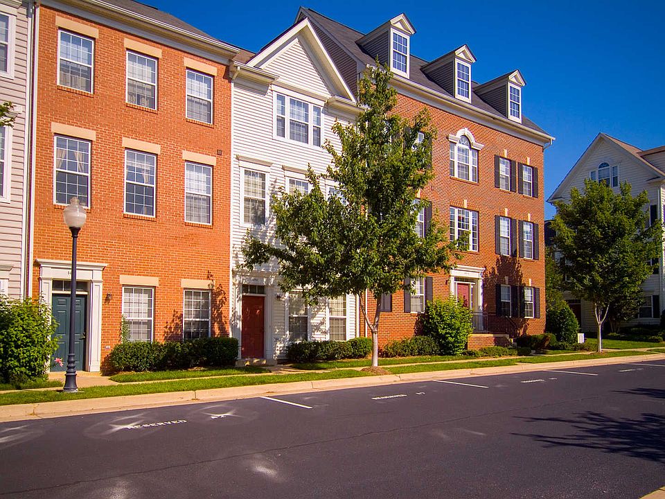 Town Square at Mark Center Apartments