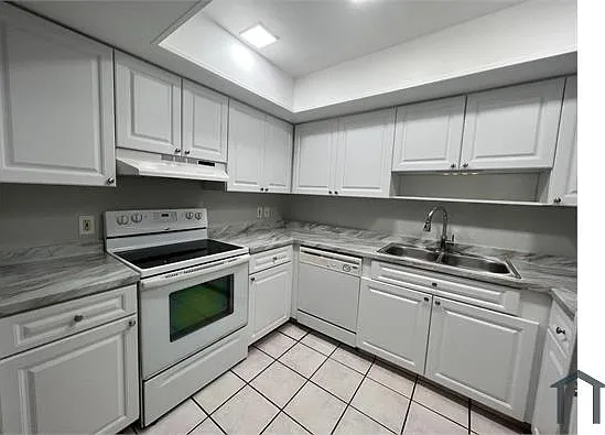 9103 Green Meadows Way — Photo 13