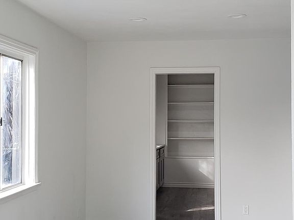 5th image of 4185 City Terrace Dr