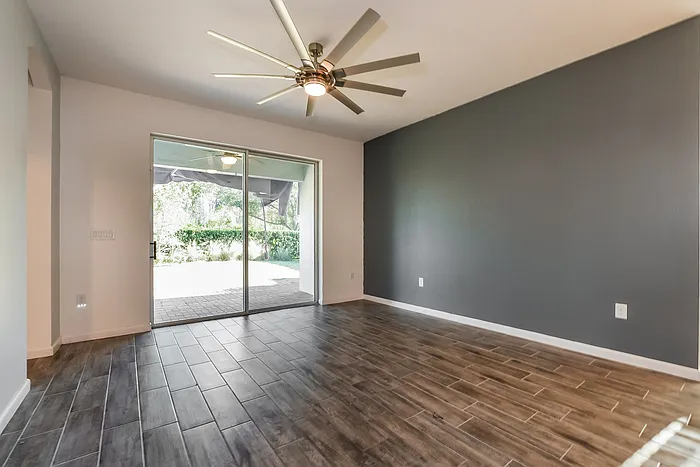 4 bed, 3.0 bath, 1801 sqft, $2,745 — Photo 4
