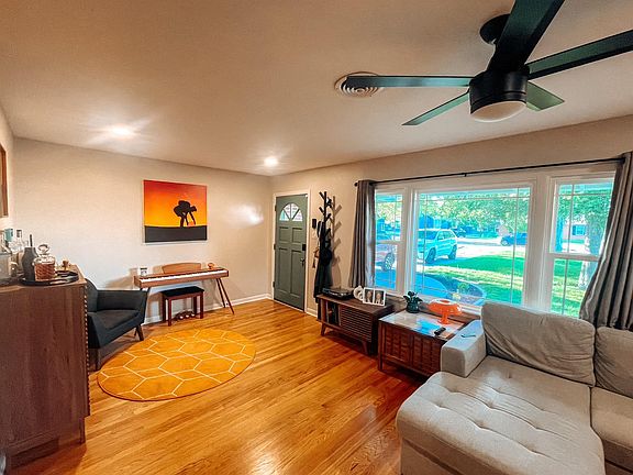 2nd image of 4203 Erik Ave