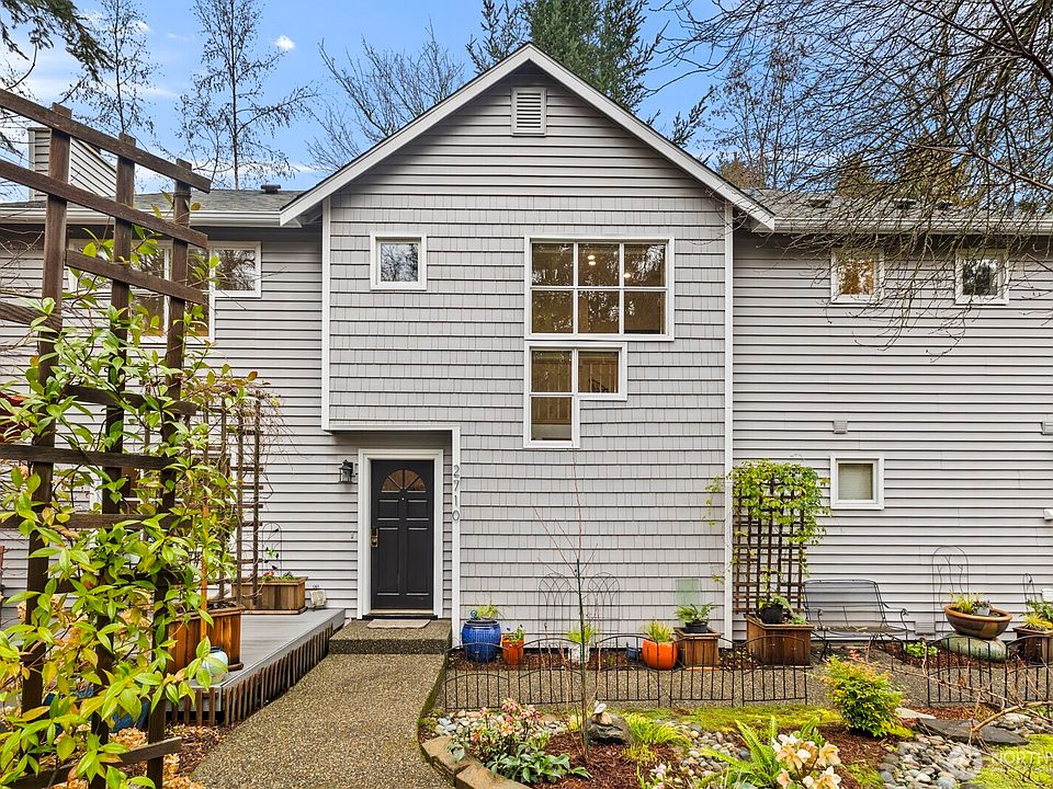 とちページ 2710 NE 105th Street, Seattle, WA 98125 | Zillow
