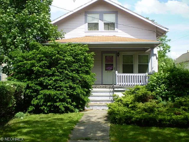 2127 Dowd Ave photo 1