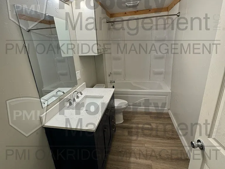 212 Grove St #212 — Photo 6