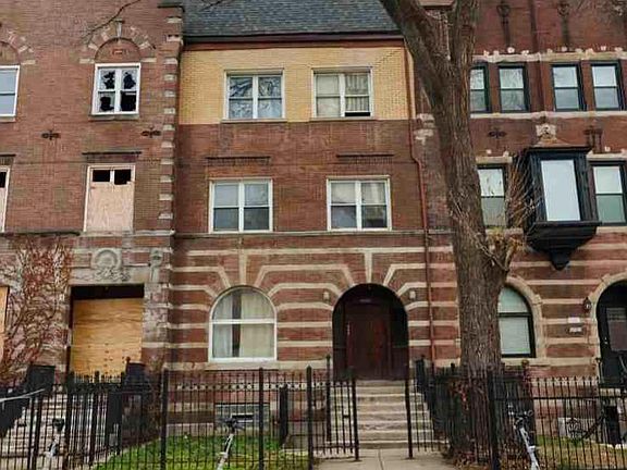 2nd image of 3805 S Giles Ave