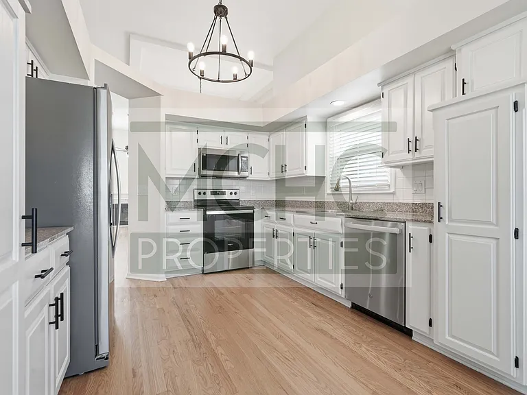 15239 Goodman St — Photo 13