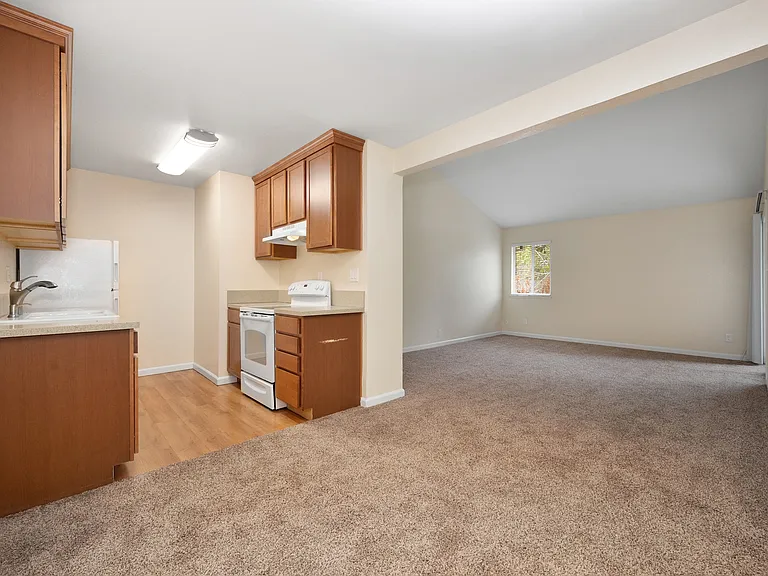 Rollingwood Condominium Rentals — Photo 48