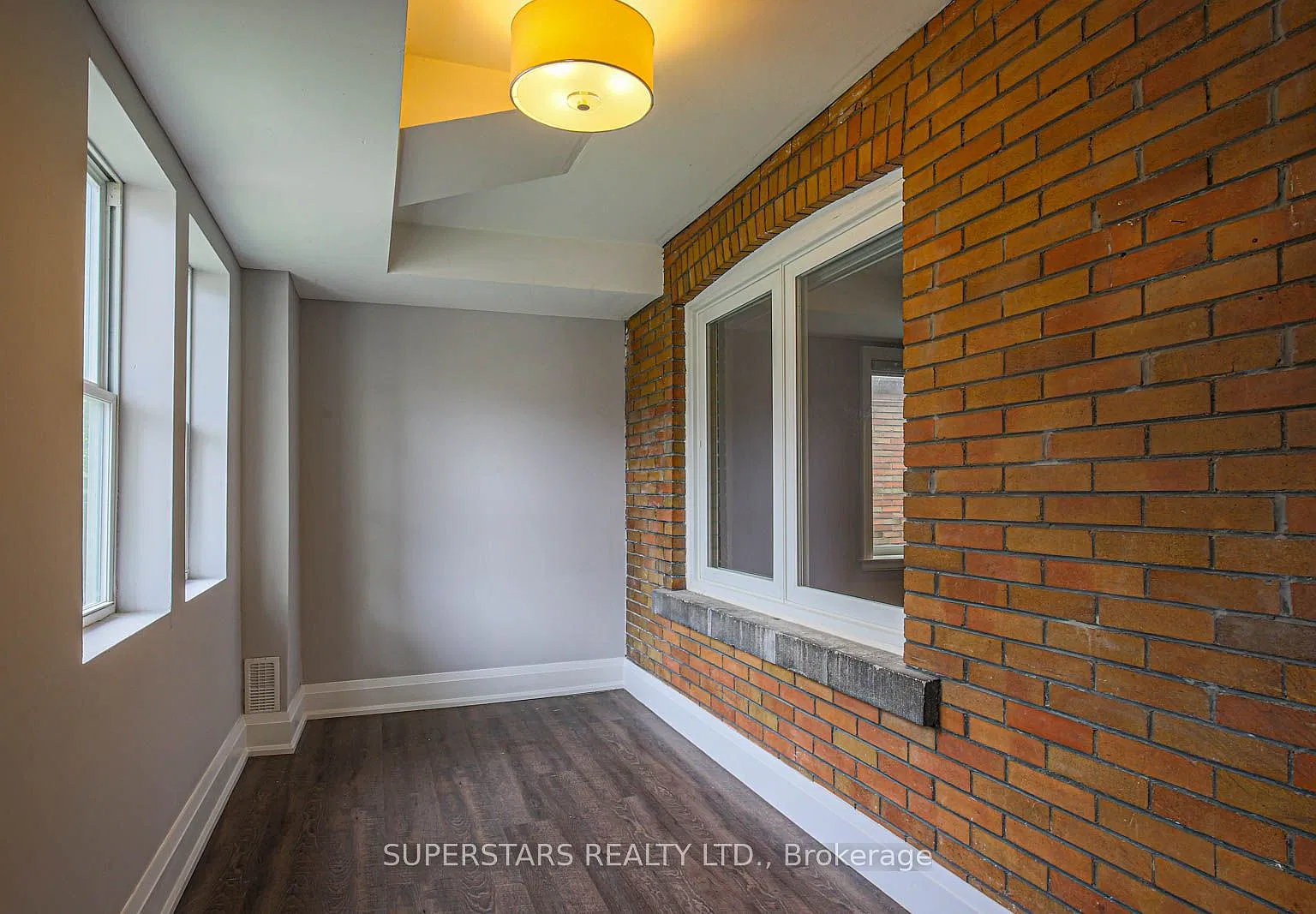 5 bed, $5,800 — Photo 2