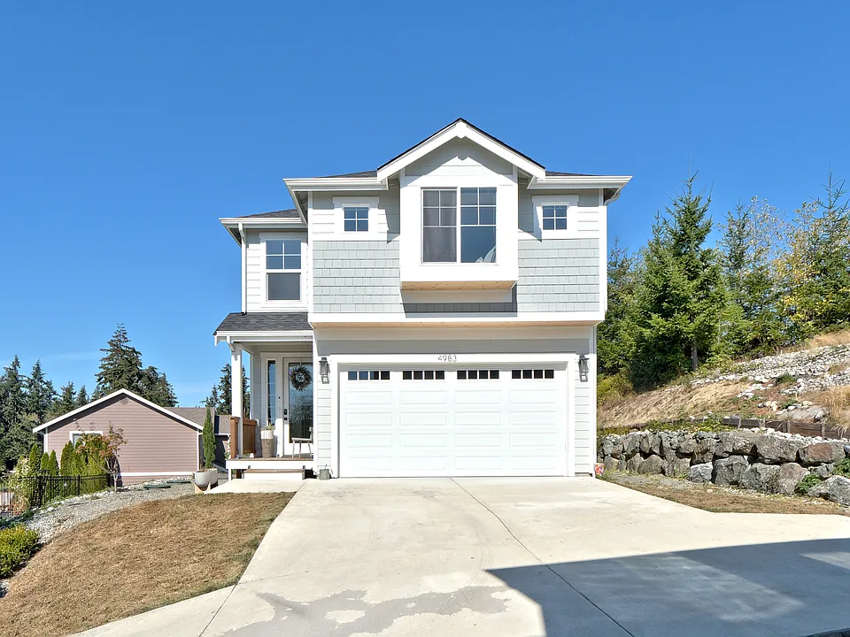 4983 Silverwood Ln