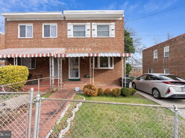 4334 Chaplin St SE, Washington, DC 20019