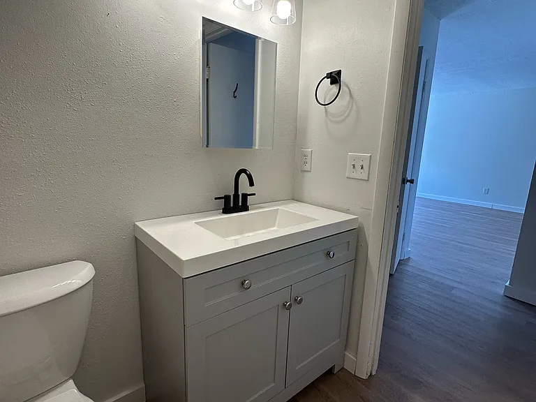 2931 SE 52nd Ave #D — Photo 11