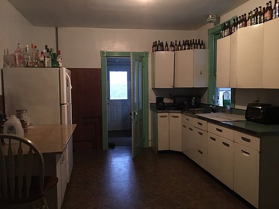 4th image of 36 W Cottage Ave