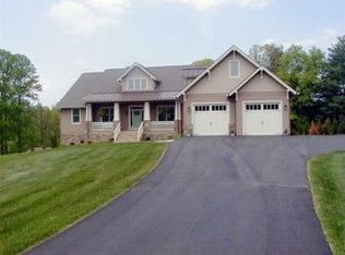 70 Vintage Barn Ln, Hendersonville, NC 28791