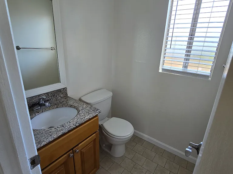 10243 Samoa Ave #201 — Photo 8
