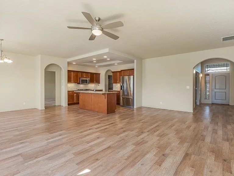 4292 W Magrath Dr — Photo 5
