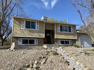 1137 E Webster Dr, Sandy, UT 84094