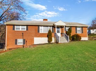 6012 Mountain Pass Rd, Troutville, VA 24175