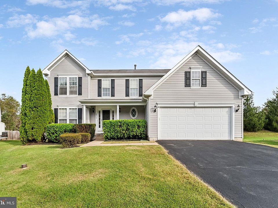 1st image of 6913 S Dewey Ct