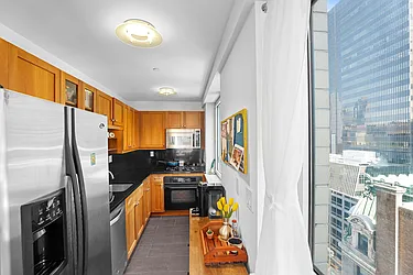 Rented by R New York