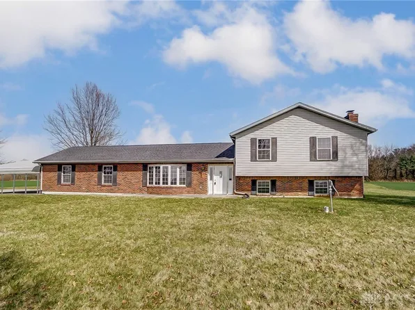 5547 E Casstown Clark Rd, Casstown, OH 45312