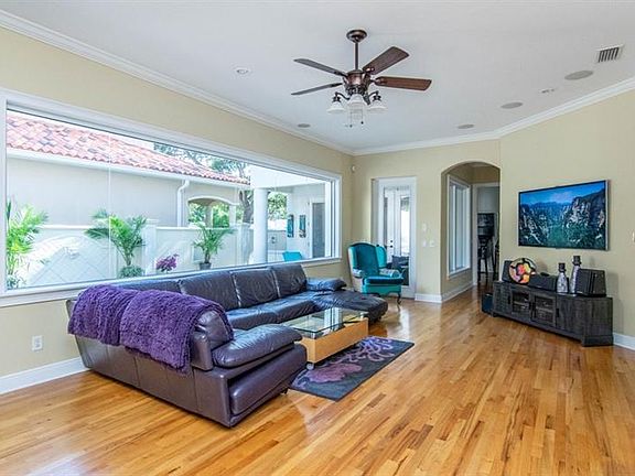 4th image of 4501 W Leona St